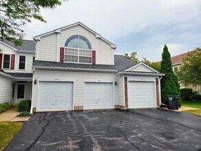 Building Photo - 600 W Streamwood Blvd