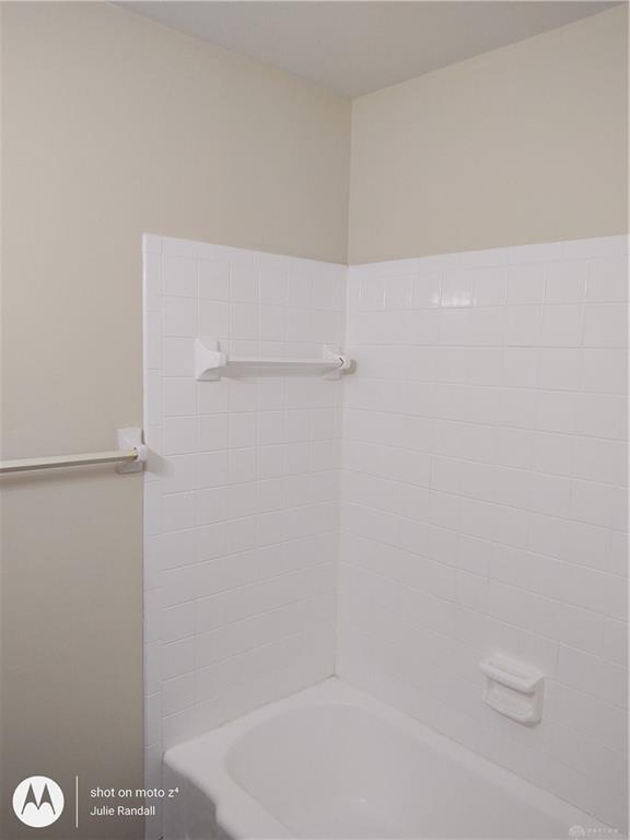 Building Photo - 4629 Far Hills Ave