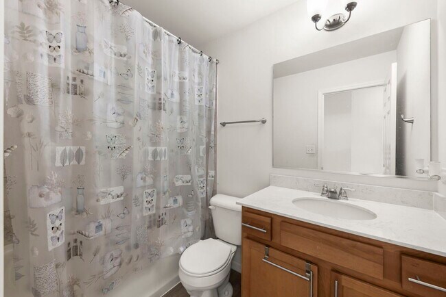 Building Photo - 4415 Monroe Ct