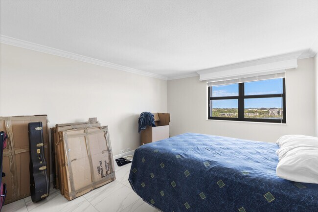 Building Photo - 1208 Marine 901 Way
