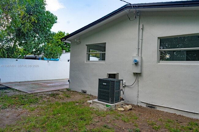 Building Photo - 2600 NW 108th St