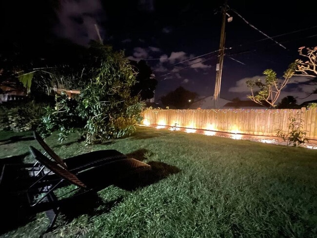 Building Photo - 430 45th St