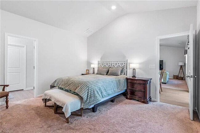 Building Photo - Earn Wealth While Leasing - Like a Homeown...