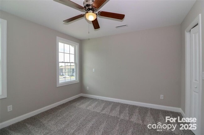 Building Photo - 3967 Newhall Dr NW
