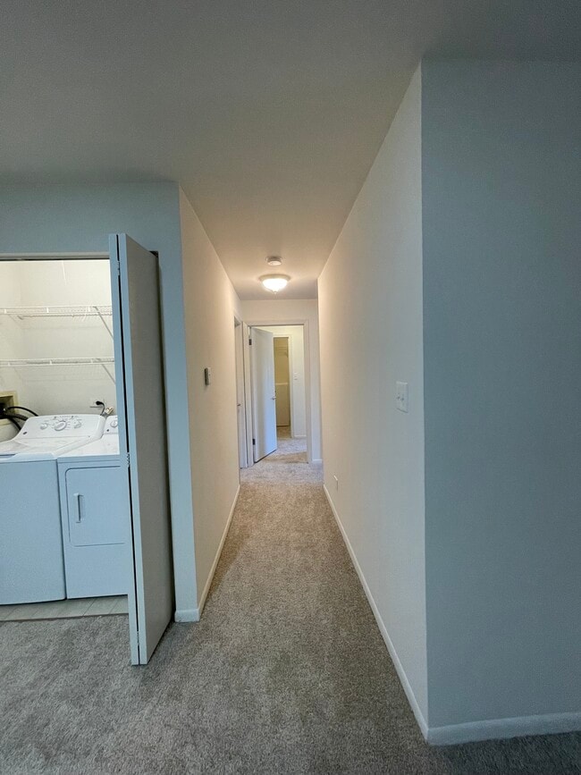 Building Photo - 107 Bent Tree Ln