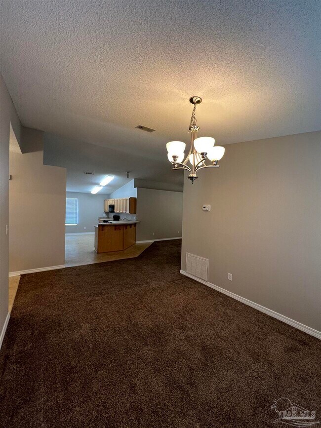 Building Photo - 10440 Millbrook Dr