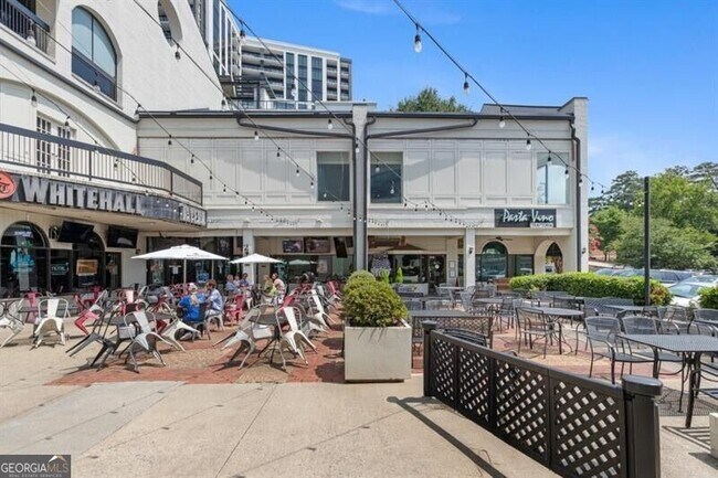 Building Photo - 2277/2255 Peachtree Rd NE