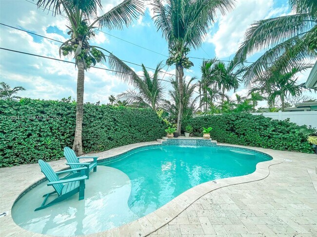 Building Photo - 2932 NE 36th St