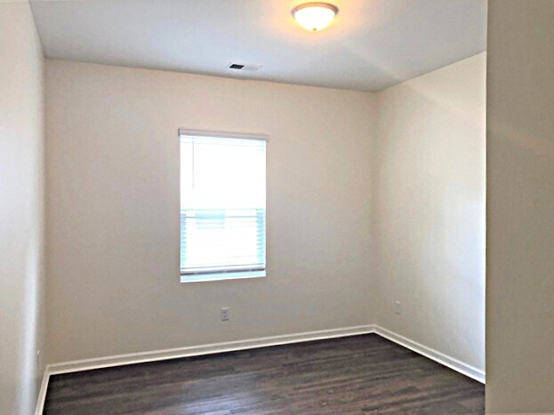 Building Photo - 198 Orion Way