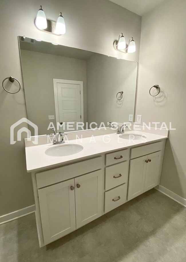 Building Photo - Home for Rent in McCalla, AL... Available to View Now!