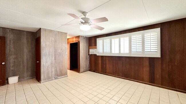 Building Photo - Prestigious Wailupe Circle - 5 BD/3.5 BA +...