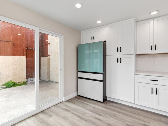 Building Photo - Available February 10th - Remodeled 2 Story, 3 Bedroom Condo