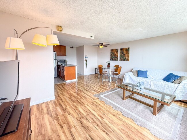 Building Photo - 445 Seaside Ave