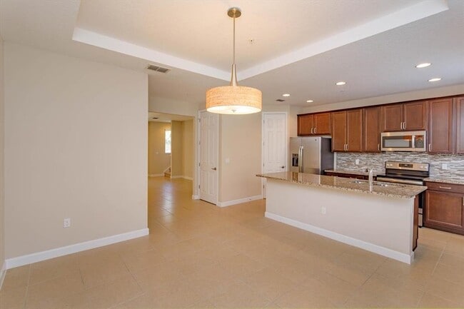 Building Photo - 1288 Bolton Pl