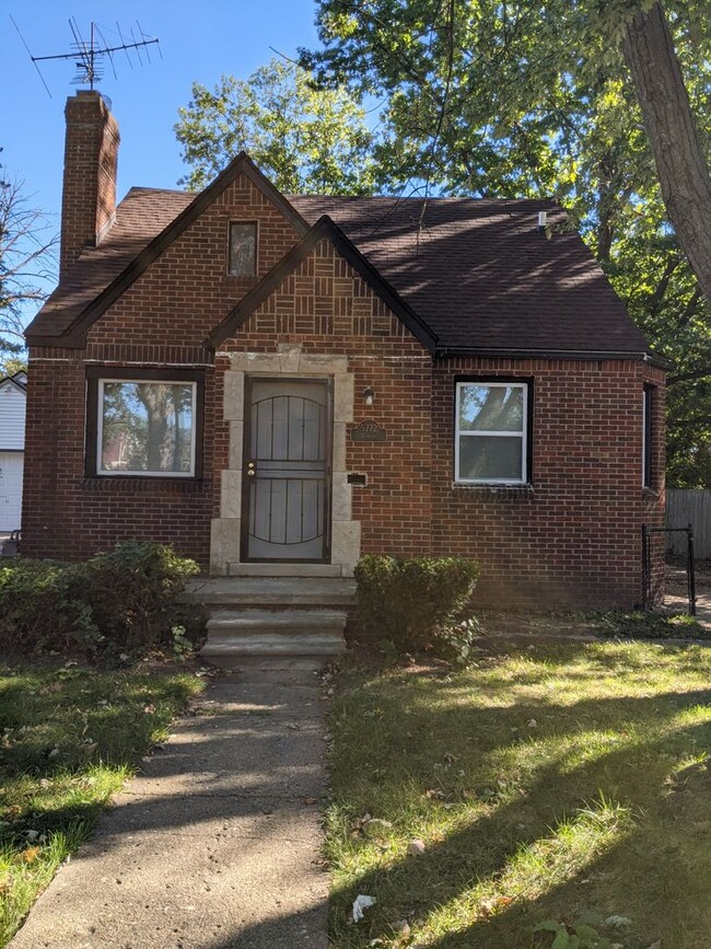 Building Photo - 5772 Guilford- 3 Beds & 1.5 Bath for Rent!