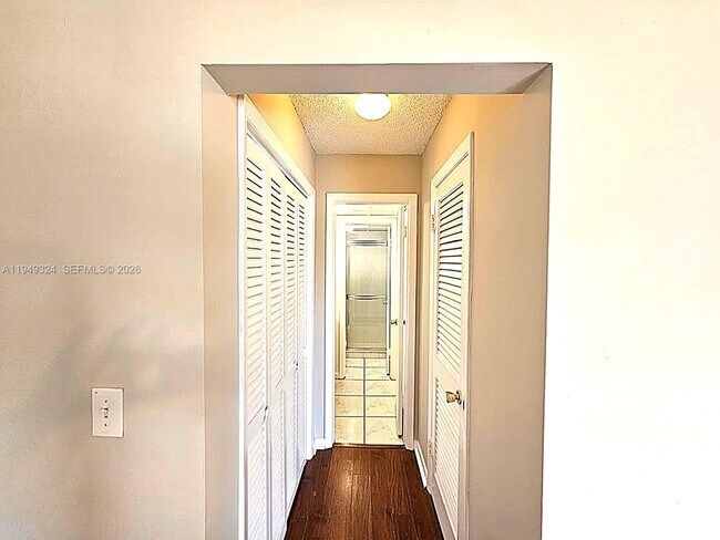 Building Photo - 642 NW 13th St