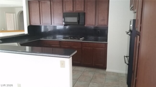 Building Photo - 1513 War Paint Dr