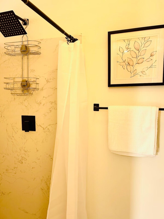 Building Photo - 2500 Kirkwood Dr