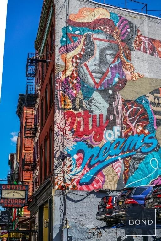 Building Photo - 164 Mott St