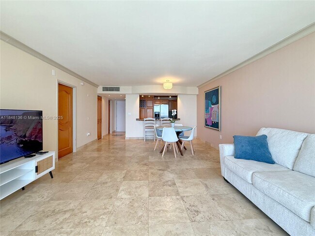 Building Photo - 5701 Collins Ave