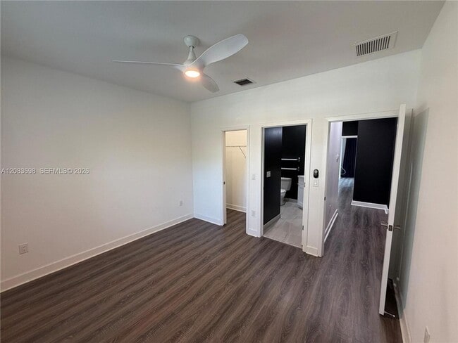 Building Photo - 2370 SW 18th Ave