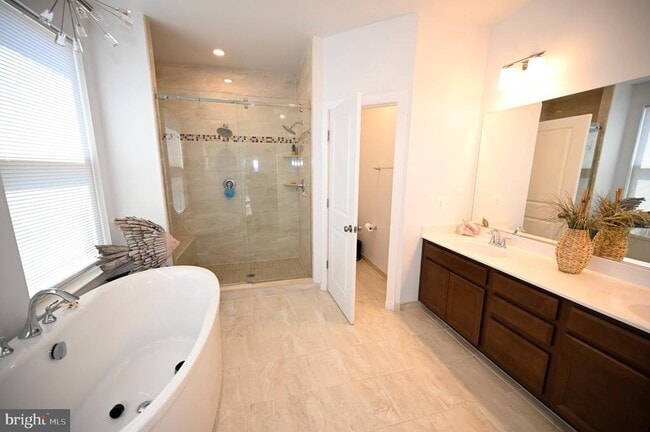 Building Photo - 5403 Woodyard Rd