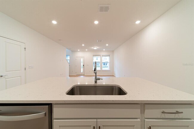 Building Photo - 11350 Nona Sound St