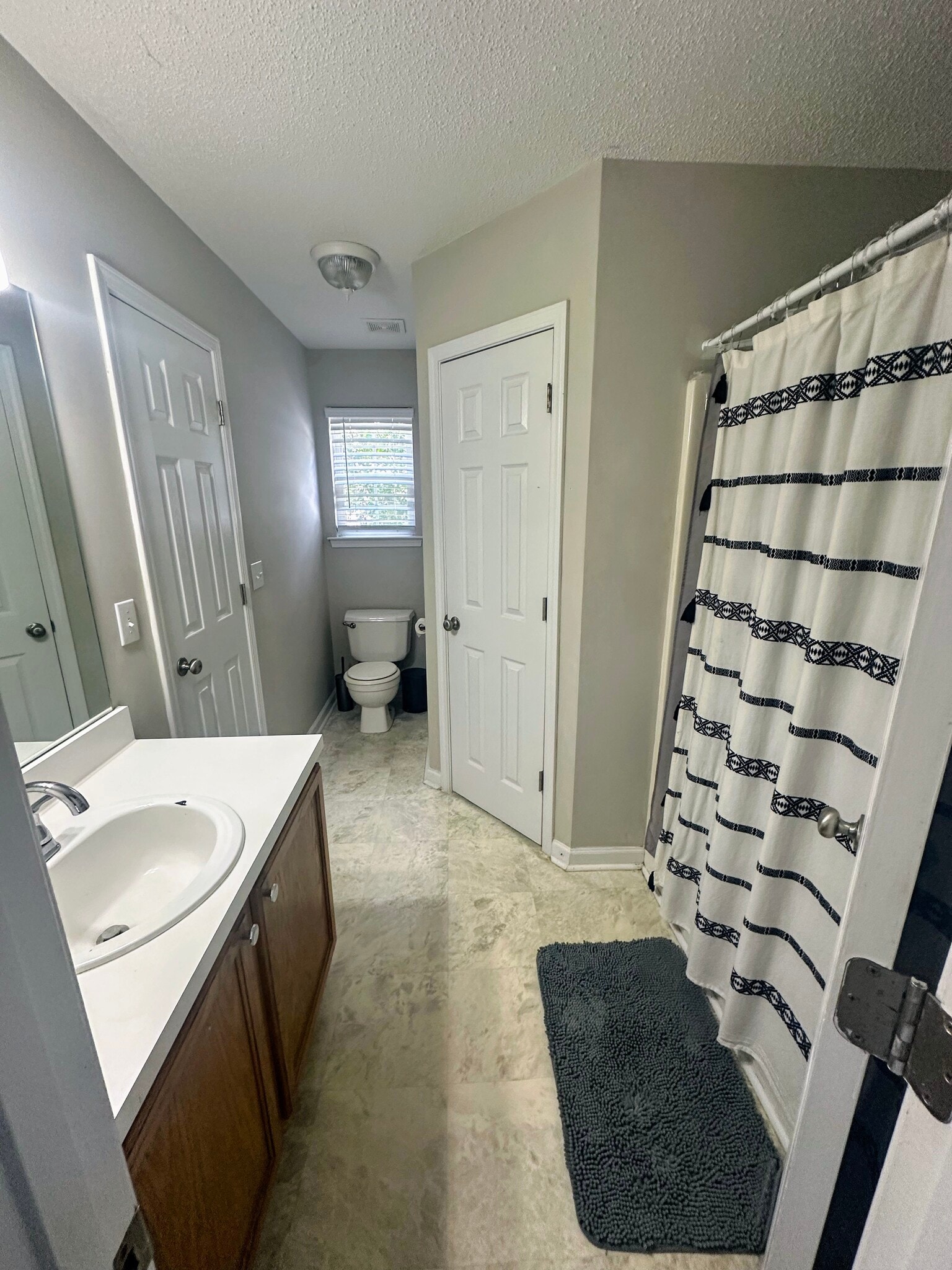 Building Photo - 606 Edenberry Dr