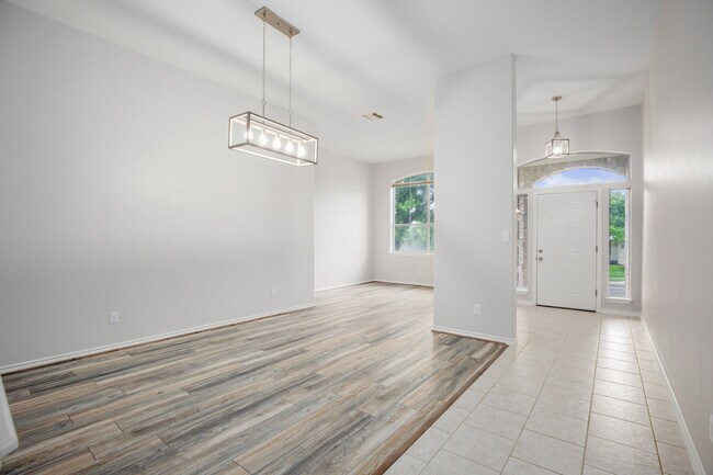 Building Photo - Spacious 3BR / 2BA Corner-Lot Home with Fenced Backyard & Garage