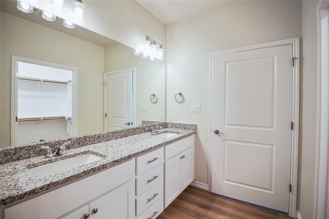 Building Photo - 514 War Admiral Dr