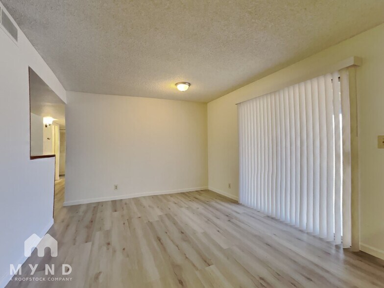 Building Photo - 7239 W Ironwood Dr