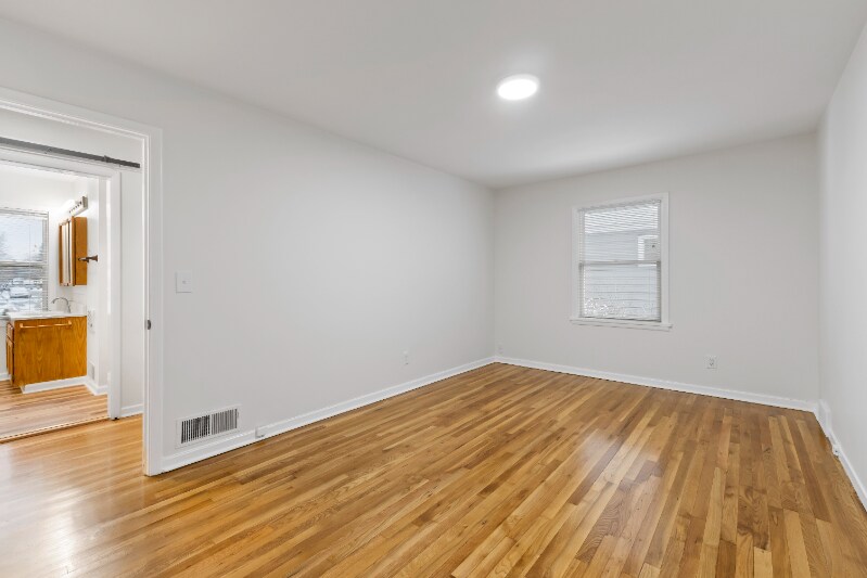 Building Photo - 3730 S Lamonte St