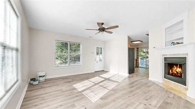 Building Photo - 6275 Akins Way
