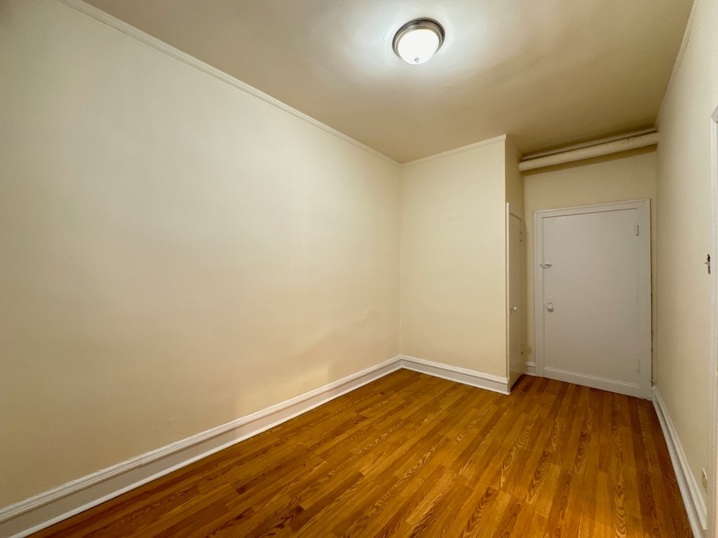 Building Photo - 2536 N Sawyer Ave