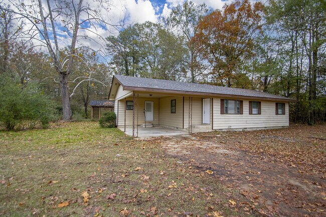 Building Photo - Charming 3-Bedroom Home on a Spacious Lot in Benton, AR – Perfect for Comfortable Living!