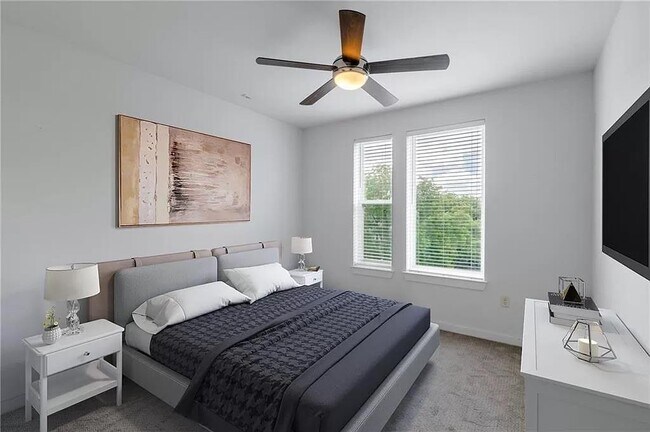 Building Photo - 1900 Barton Springs Rd