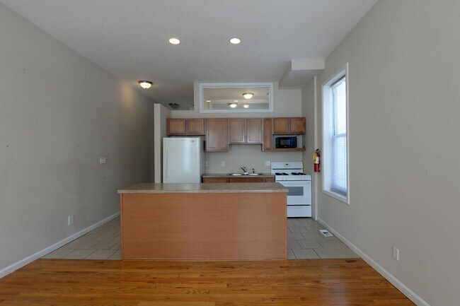 Building Photo - 2929 Missouri Ave