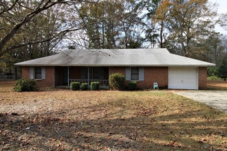 Building Photo - 60 Crowndale Ct
