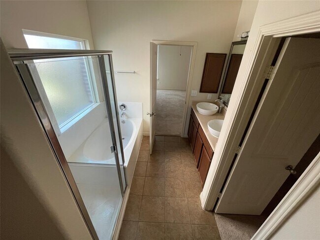 Building Photo - 1433 Biscuit Dr