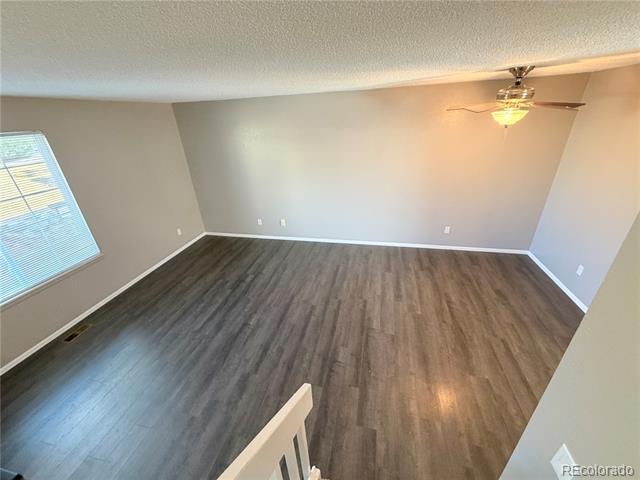 Building Photo - 862 Summer Dr