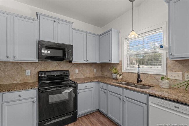 Building Photo - 154 Blue Bay Ln