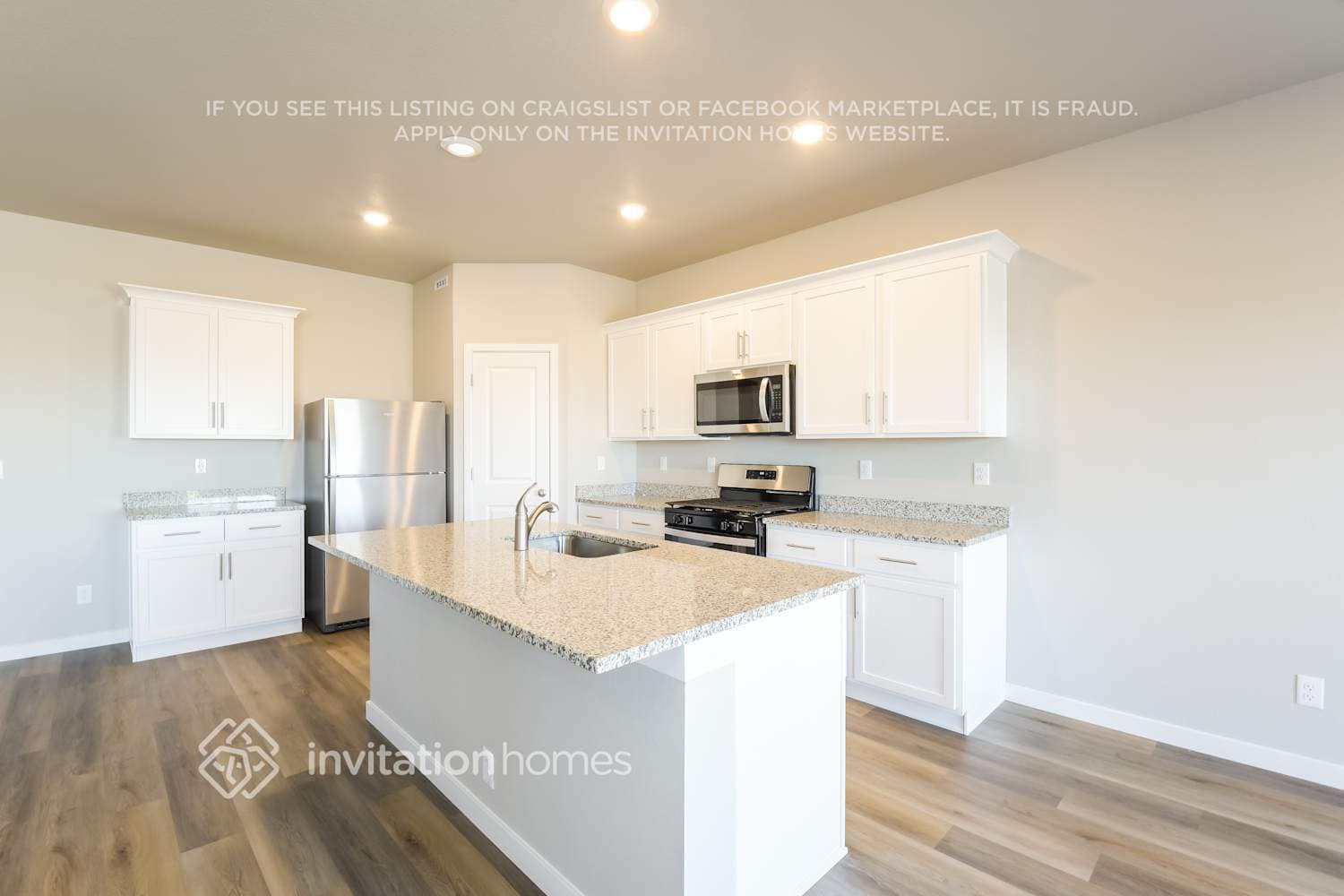 Building Photo - 972 Cascade Falls St