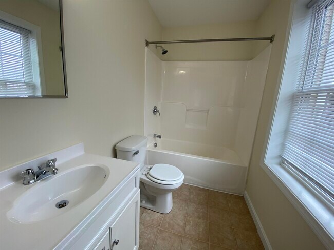 Building Photo - 80 Sentinel Court