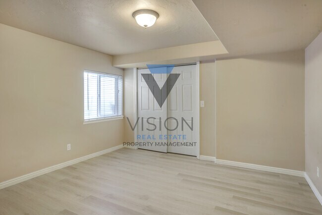Building Photo - 1482 E 1280 S