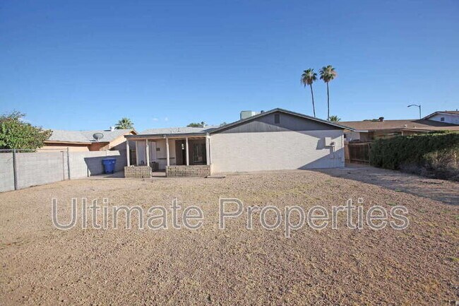 Building Photo - 3832 W Acapulco Ln