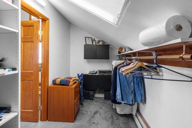Building Photo - 2 Windward Way