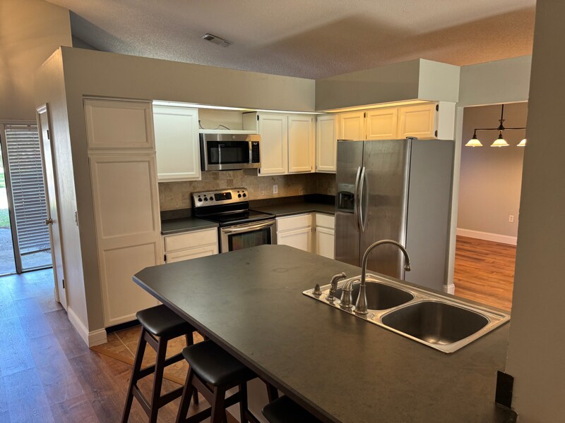 Building Photo - 1238 Bent Oak Trail