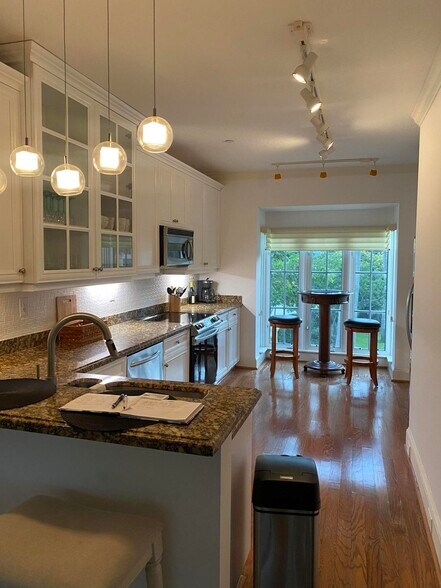 Building Photo - 403 Juno Dunes Way