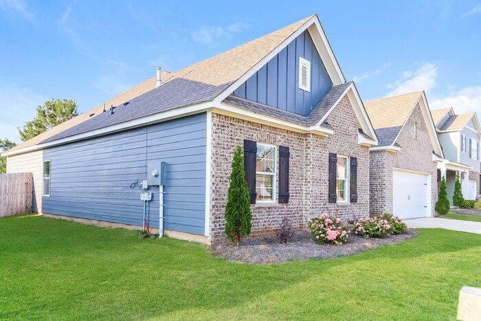 Building Photo - 5619 Timber Leaf Lp