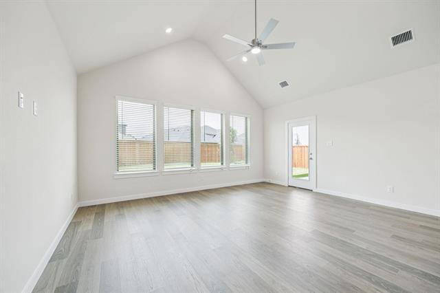 Building Photo - 646 Briar Dr